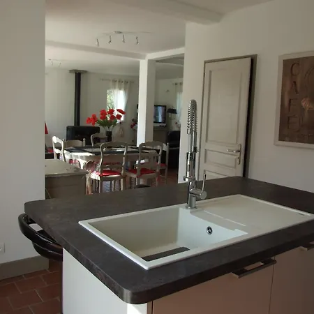 Prestig House * Danestal