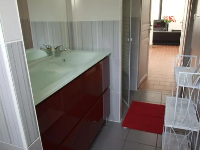 펜션 Prestig House *