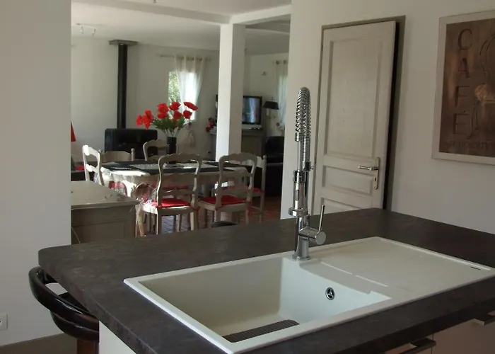 Prestig House * Danestal